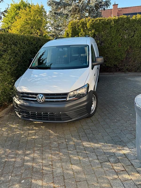 Gebraucht VW Caddy 102 PS (75 kW) 2019 Weiß Van / Kleinbus