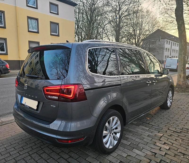 Gebraucht Seat Alhambra 150 PS (110 kW) 2016 Grau Van / Kleinbus