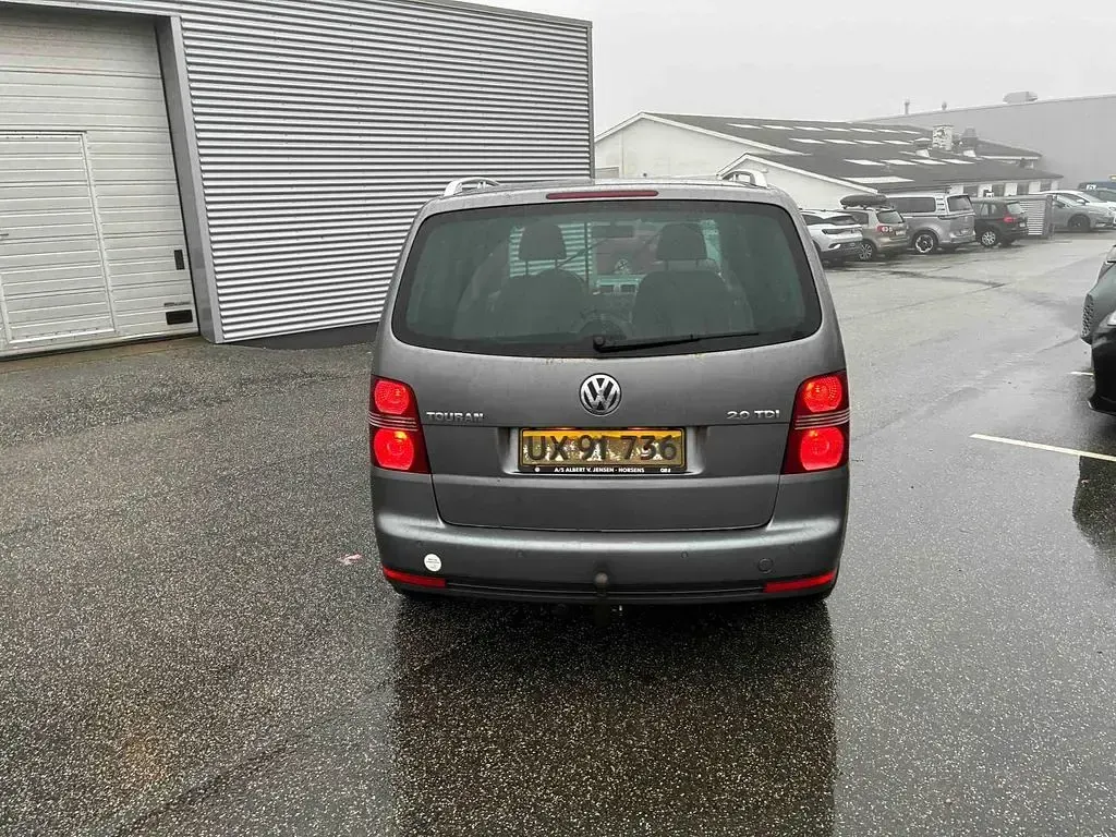 Gebraucht VW Touran Highline 140 PS (102 kW) 2007 Grau Van / Kleinbus