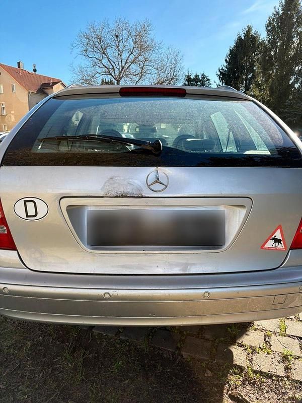 Second-hand Mercedes C180 Classic 143 CP (105 kW) 2003 Argintiu Break