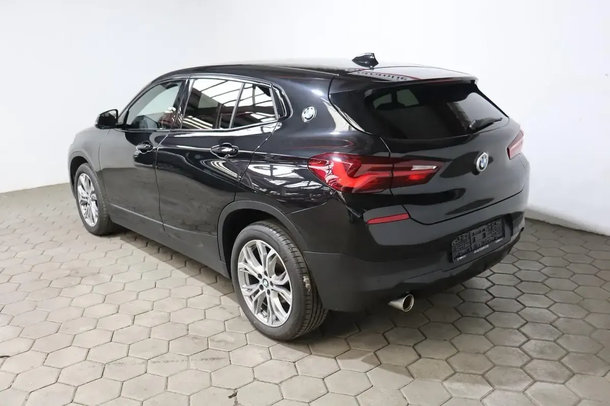 Gebraucht BMW X2 Advantage 136 PS (100 kW) 2021 Schwarz SUV