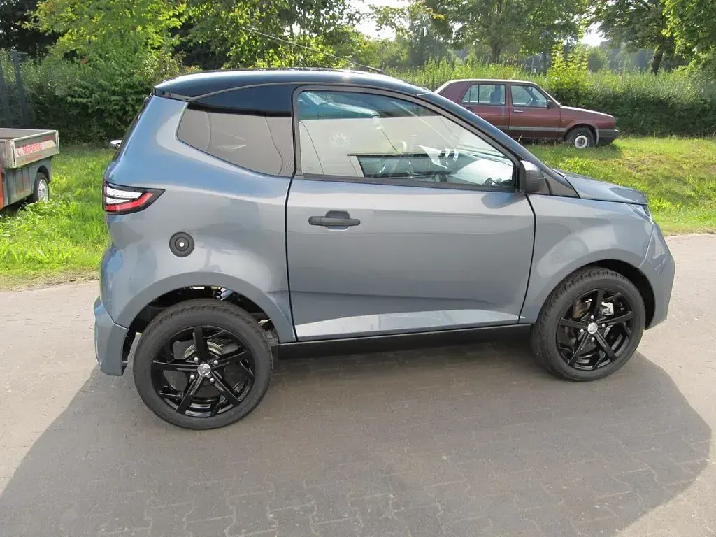 Nowe Aixam AMBITION Sport 2026 Szary Hatchback