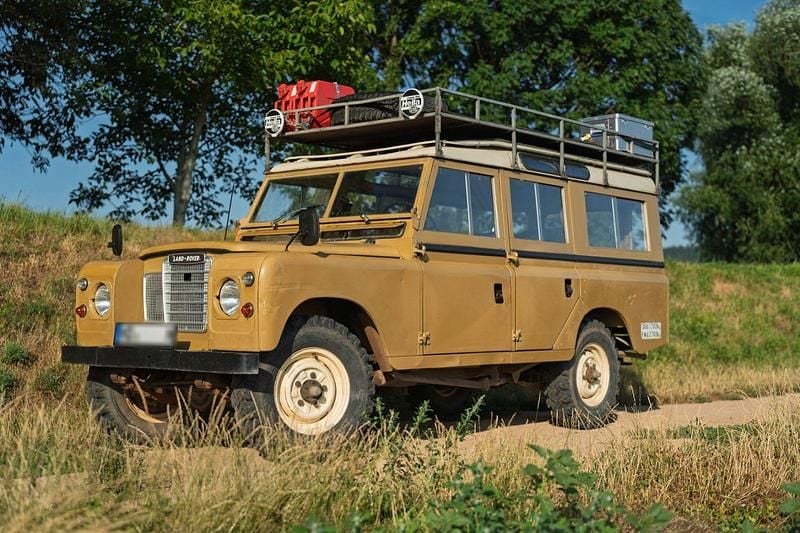Gebraucht Land Rover 2 75 PS (55 kW) 1974 Gelb SUV
