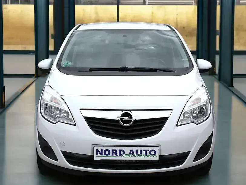 Gebraucht Opel Meriva Edition 101 PS (74 kW) 2010 Weiß Van / Kleinbus