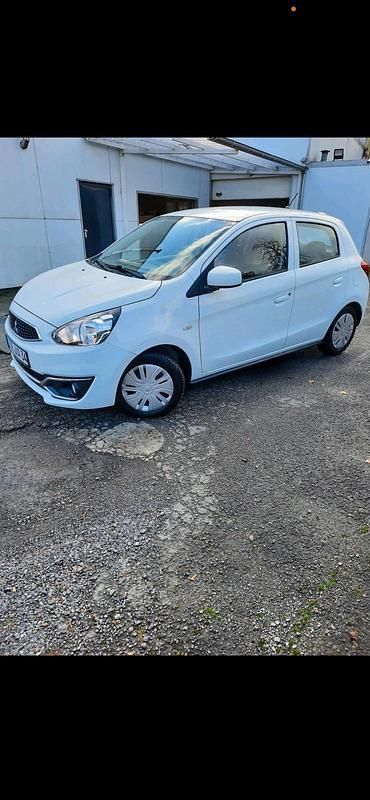 Weiß Gebraucht 2020 Mitsubishi Space Star Kleinwagen | 5.500 € (Fairer Preis) - Bild 1/4