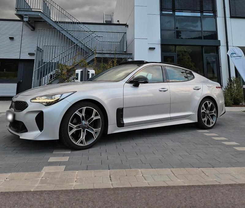 Gebraucht Kia Stinger GT-Line 200 PS (147 kW) 2019 Silber Kleinwagen