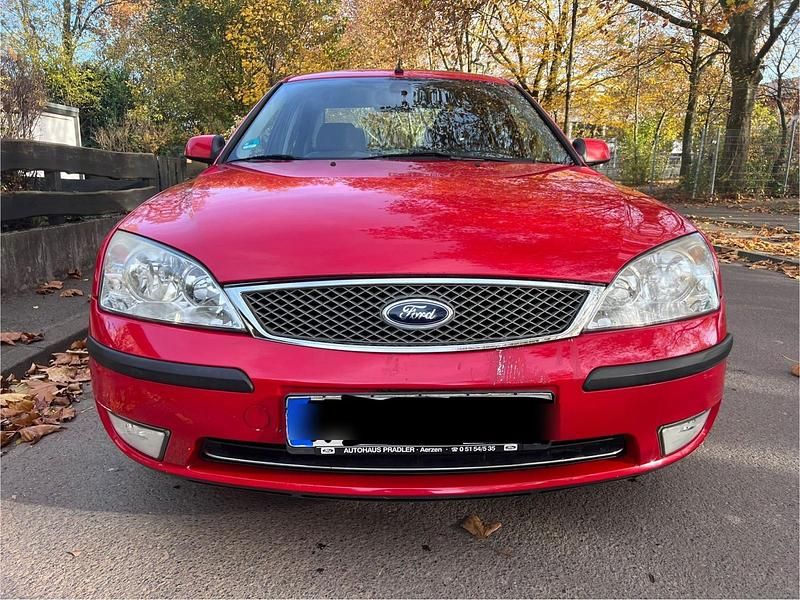 Gebraucht Ford Mondeo 125 PS (91 kW) 2004 Rot Limousine