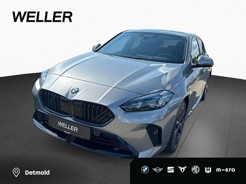 Skyscraper grau (grau) Gebraucht 2024 BMW 120 M Sport Kleinwagen | 40.450 € (Fairer Preis) - Bild 1/4