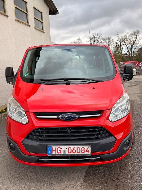 Gebraucht Ford Transit Custom Trend 105 PS (77 kW) 2016 Rot Kombi