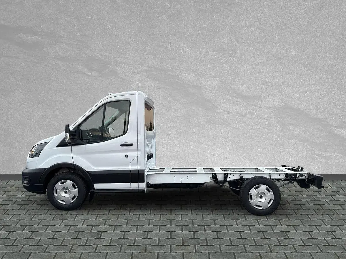 Nowe Ford Transit Trend 165 KM (121 kW) 2025 Biały Sedan/Limuzyna