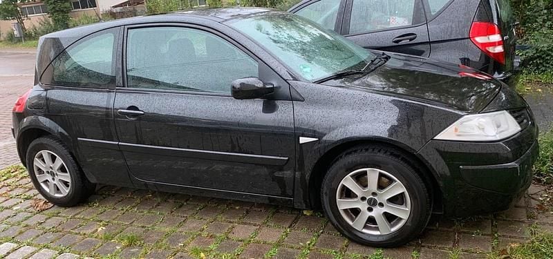 Schwarz Gebraucht 2007 Renault Mégane II Kleinwagen | 1.000 € (Superpreis) - Bild 1/4