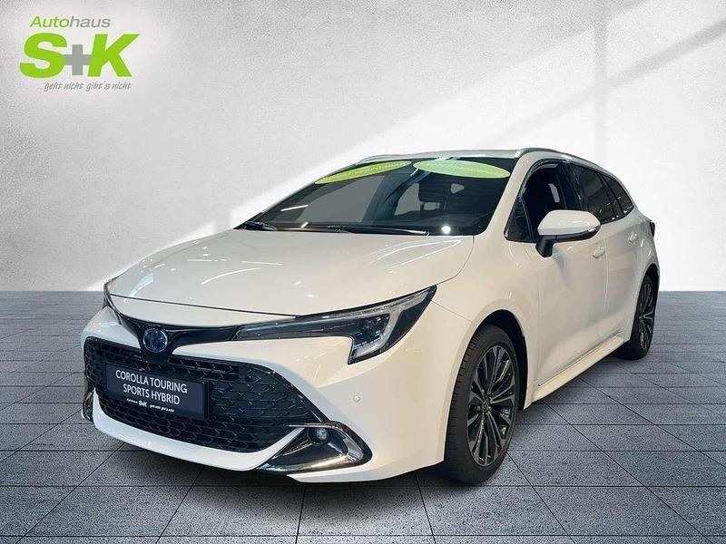Neu Toyota Corolla 141 PS (103 kW) 2026 Weiß Kombi