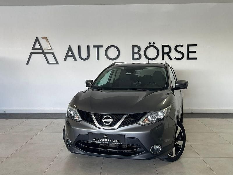 Dark metal gray Gebraucht 2016 Nissan Qashqai N-Connecta SUV | 13.990 € (Teuer) - Bild 1/4