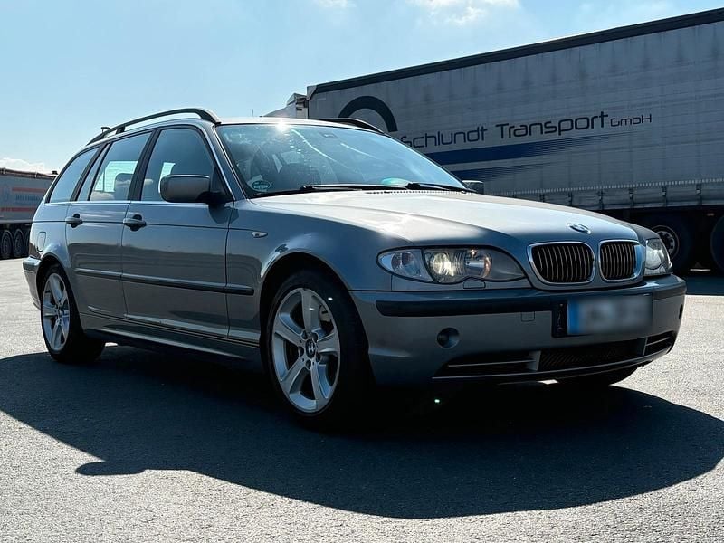 Gebraucht BMW 330 231 PS (169 kW) 2003 Grau Kombi