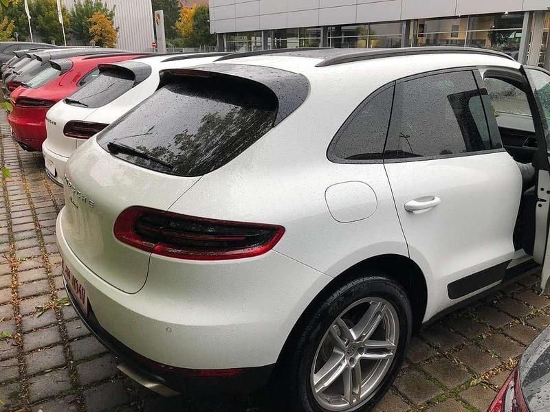 Gebraucht Porsche Macan 252 PS (185 kW) 2018 Weiß SUV