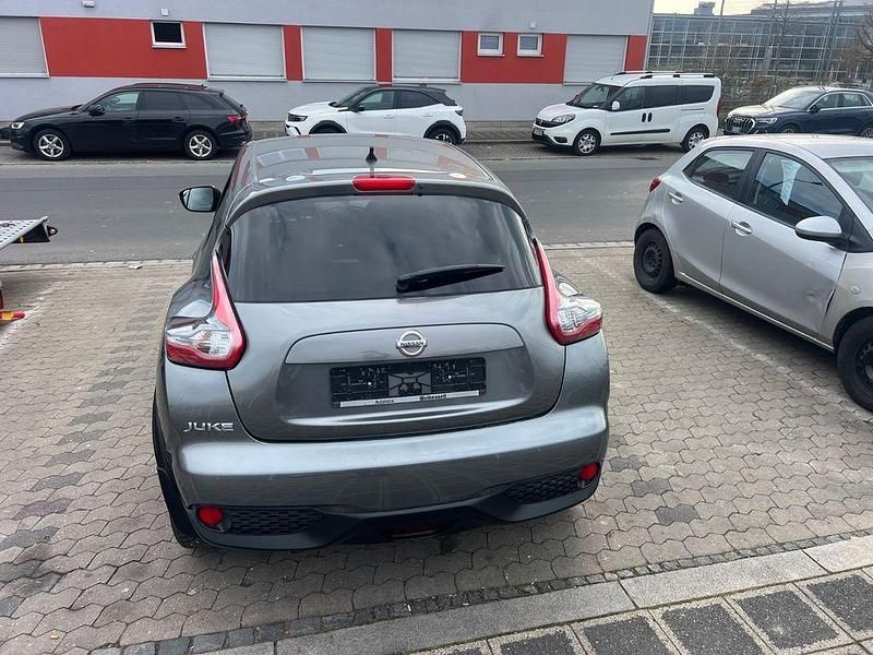 Gebraucht Nissan Juke Acenta 110 PS (80 kW) 2017 Grau SUV