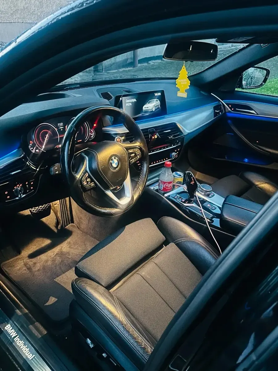 Gebraucht BMW 525 231 PS (169 kW) 2018 Schwarz Kombi