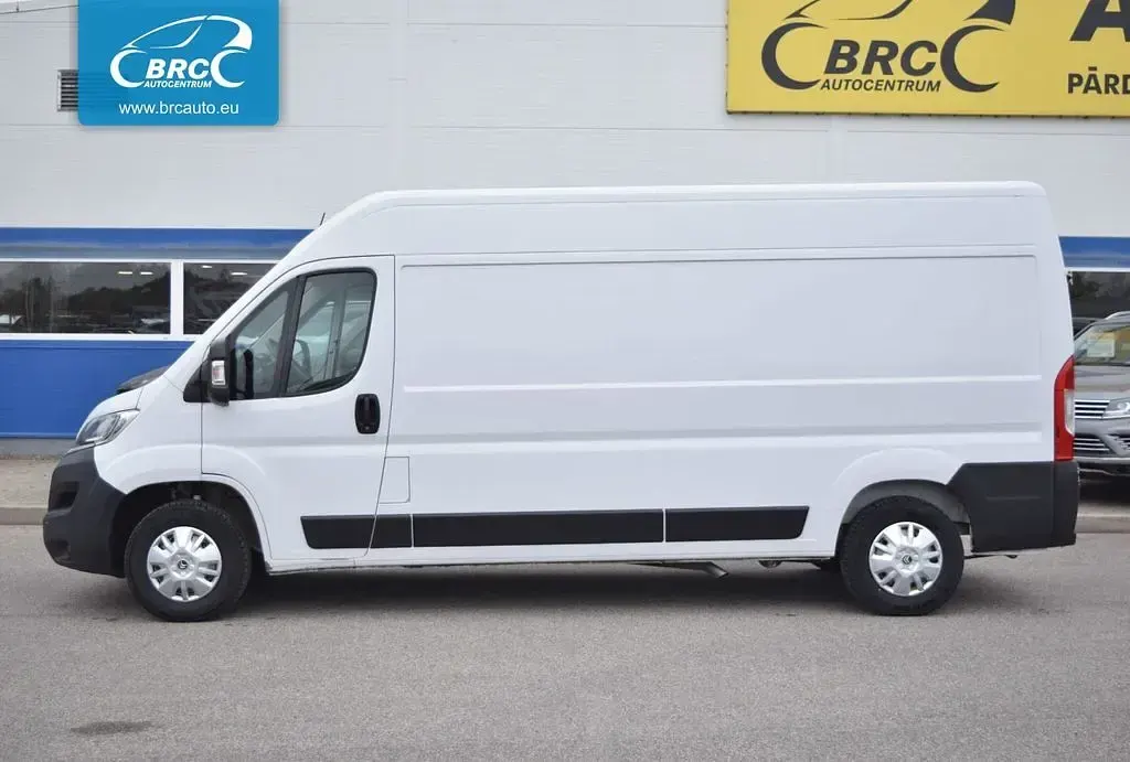 Używany Citroën Jumper 140 KM (102 kW) 2022 Biały Minivan