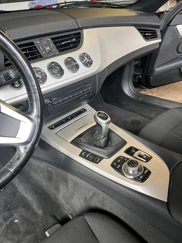 Gebraucht BMW Z4 204 PS (150 kW) 2011 Schwarz Cabrio