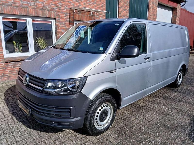 Gebraucht VW Transporter 102 PS (75 kW) 2019 Reflexsilber Van