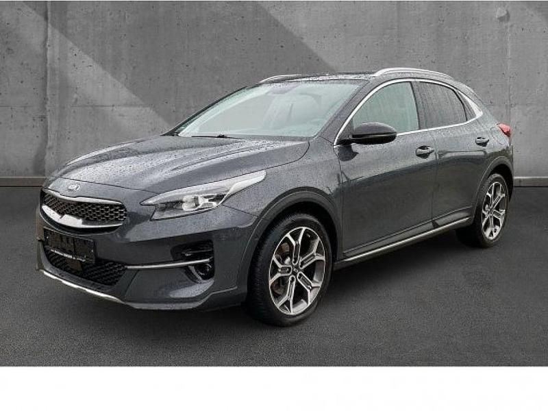 Gebraucht Kia Ceed 140 PS (102 kW) 2020 Grau (metallic) Kleinwagen