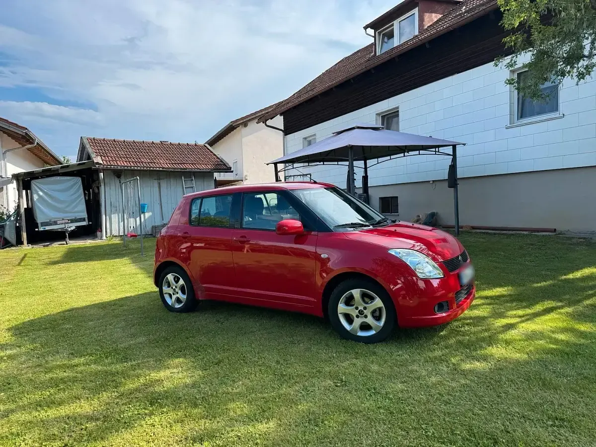 Gebraucht Suzuki Swift 92 PS (67 kW) 2005 Rot Kleinwagen