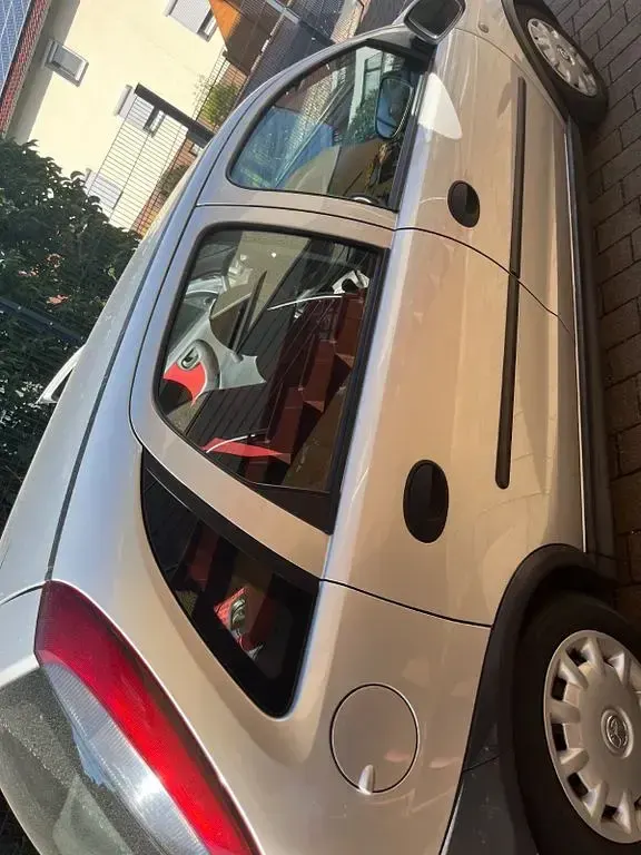 Gebraucht Opel Corsa 75 PS (55 kW) 2002 Silber Kleinwagen