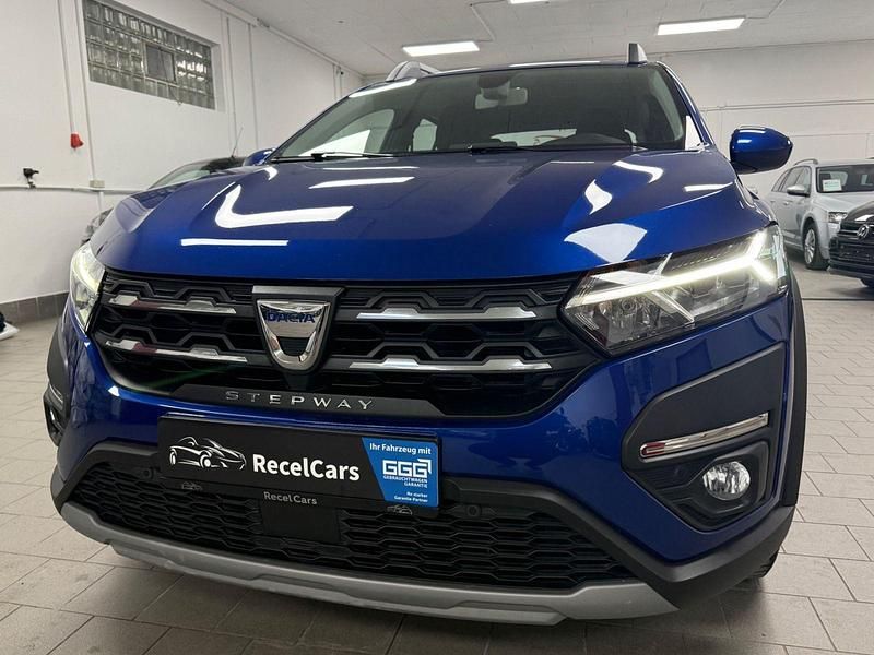 Gebraucht Dacia Sandero Stepway 91 PS (66 kW) 2022 Blau SUV