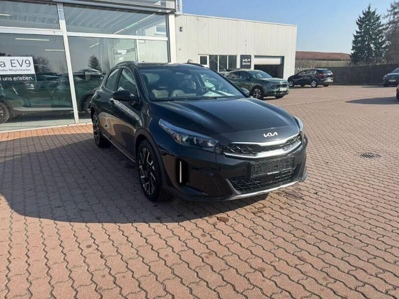 Neu Kia XCeed Comfort 150 PS (110 kW) 2025 Andere SUV