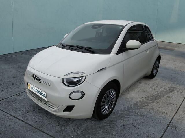 Gebraucht Fiat 500e Action 69 kW (95 PS) 2021 Weiß Limousine