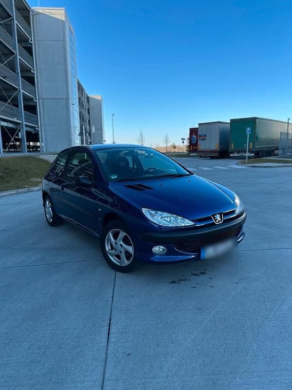 Blau Gebraucht 2001 Peugeot 206 Kleinwagen | 1.399 € (Fairer Preis) - Bild 1/4