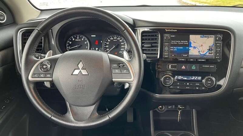 Blau Gebraucht 2013 Mitsubishi Outlander Invite SUV | 12.000 € (Fairer Preis) - Bild 1/4