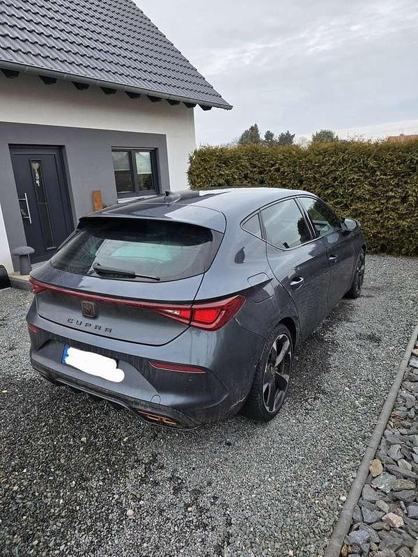 Gebraucht Cupra Leon 150 PS (110 kW) 2022 Grau Limousine