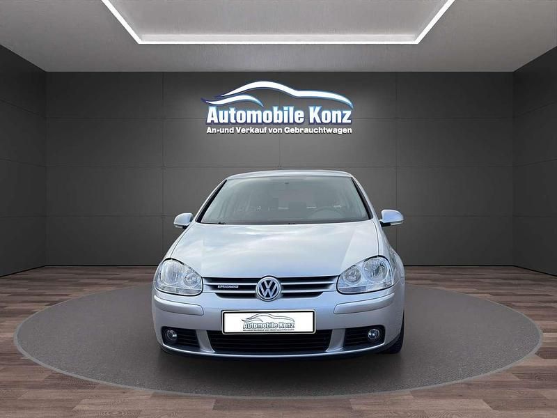 Reflexsilber metallic Gebraucht 2008 VW Golf VI Trendline Kleinwagen | 4.900 € (Fairer Preis) - Bild 1/4