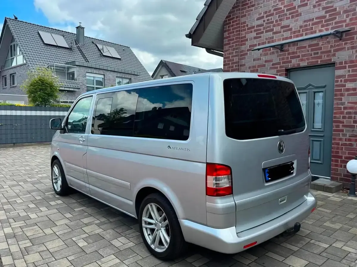 Gebraucht VW Multivan 174 PS (127 kW) 2007 Grau Van / Kleinbus