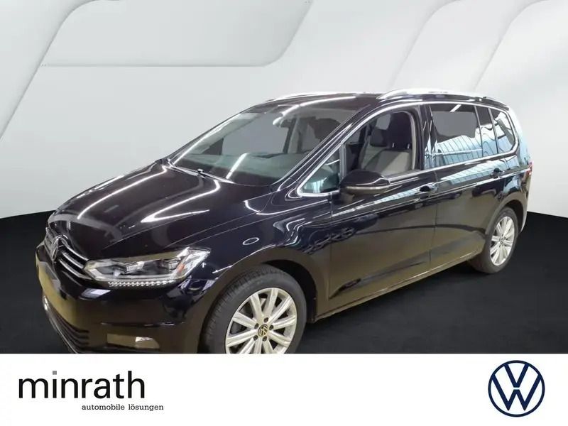 Schwarz Gebraucht 2024 VW Touran Highline Van / Kleinbus | 35.979 € (Fairer Preis) - Bild 1/4