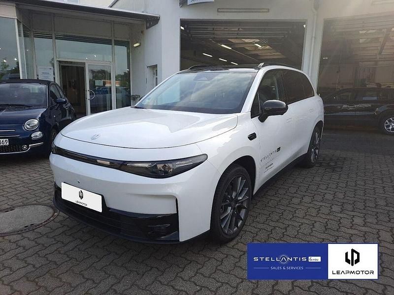 Gebraucht Leapmotor C10 160 kW (218 PS) 2024 Weiß SUV