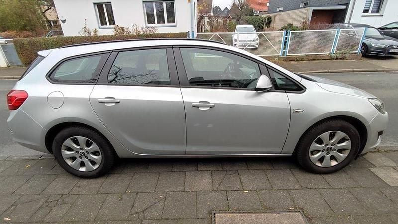 Gebraucht Opel Astra 110 PS (80 kW) 2016 Silber Kombi
