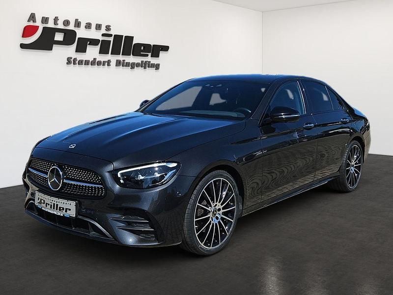 Graphitgrau Gebraucht 2023 Mercedes E220 AMG line Limousine | 54.900 € - Bild 1/4