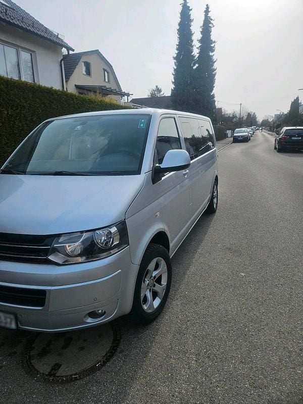 Gebraucht VW Caravelle 180 PS (132 kW) 2010 Grau Van