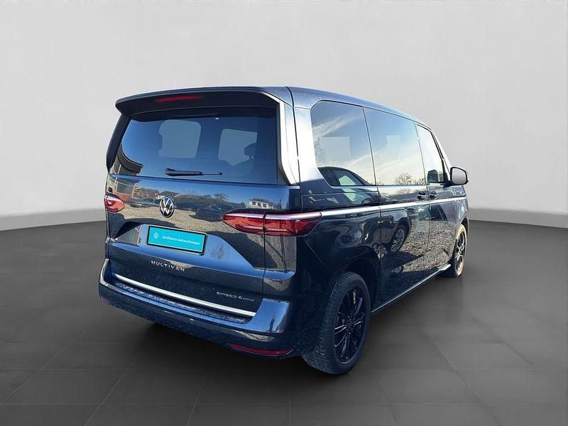 Gebraucht VW Multivan Style 245 PS (180 kW) 2025 Blau Van