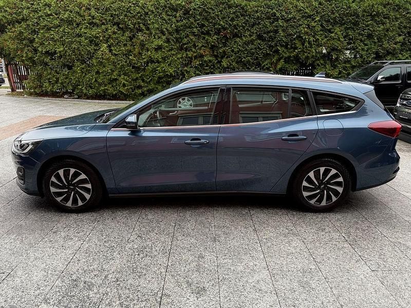 Gebraucht Ford Focus Titanium 116 PS (85 kW) 2023 Blau Limousine