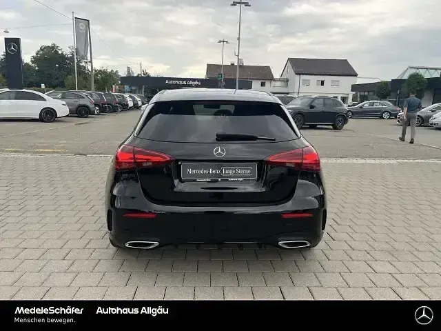 Gebraucht Mercedes A220 Advanced Plus 190 PS (139 kW) 2025 Lack kosmosschwarz Limousine