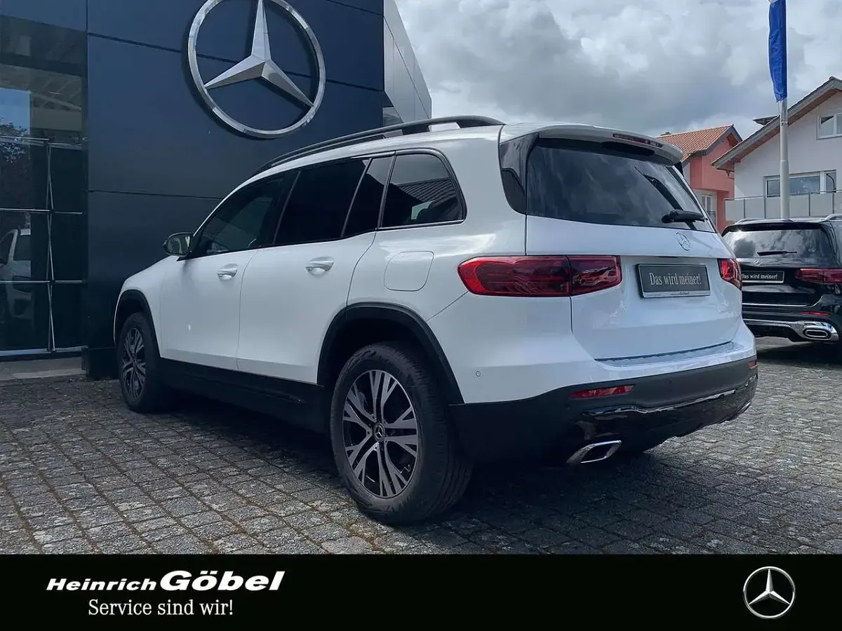 Gebraucht Mercedes GLB180 Progressive 136 PS (100 kW) 2025 Weiß SUV