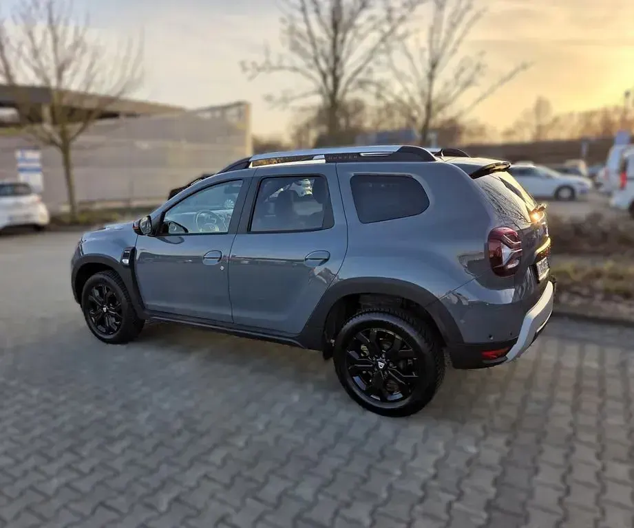 Gebraucht Dacia Duster Extreme 150 PS (110 kW) 2022 Grau SUV