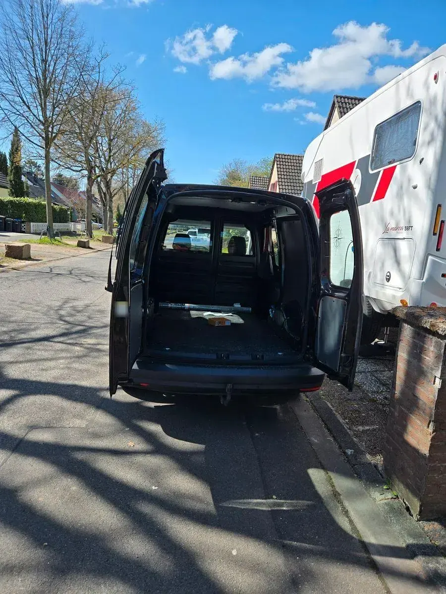 Usata VW Caddy 150 CV (110 kW) 2018 Nero Monovolume