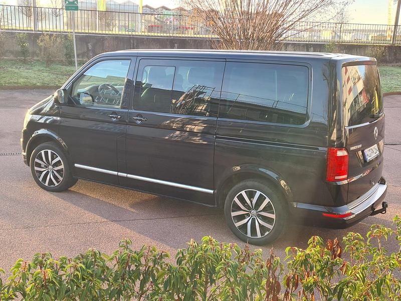 Gebraucht VW Multivan Highline 204 PS (150 kW) 2017 Schwarz Van