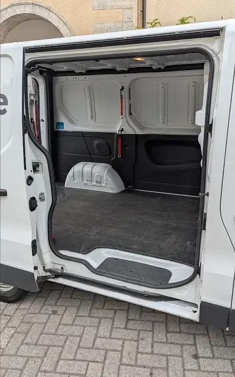 Gebraucht Renault Trafic 145 PS (106 kW) 2020 Weiß Van / Kleinbus