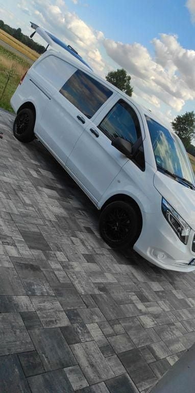 Weiß Gebraucht 2020 Mercedes Vito Van / Kleinbus | 24.800 € (Superpreis) - Bild 1/4