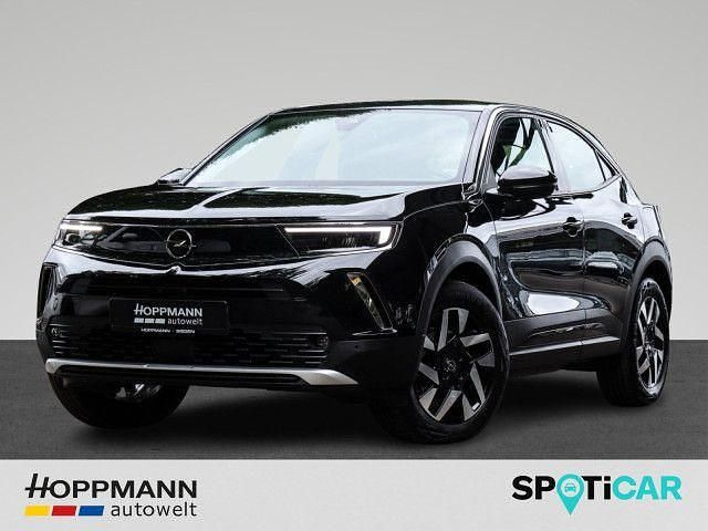Diamant schwarz (metallic) Gebraucht 2022 Opel Mokka-e Elegance SUV | 18.790 € (Fairer Preis) - Bild 1/4
